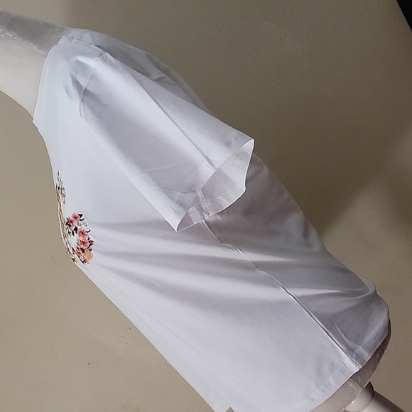 White Shirt DG - Picture 9 of 10